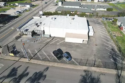 4979 Olivehurst Avenue, Olivehurst, CA 95961 - Photo 7