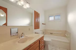 922 N Pleasant Ave, Lodi, CA 95240 - Photo 17