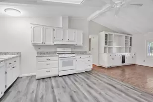 Wake Forest Ln, Citrus Heights, CA 95621 - Photo 11