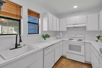 2410 G Street #C, Sacramento, CA 95816 - Photo 15