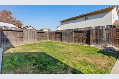 6917 Lemondrop Court, Sacramento, CA 95824 - Photo 39