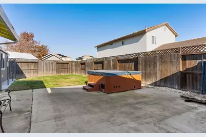 6917 Lemondrop Court, Sacramento, CA 95824 - Photo 35