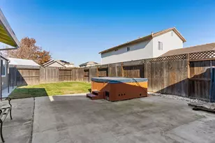 6917 Lemondrop Ct, Sacramento, CA 95824 - Photo 35