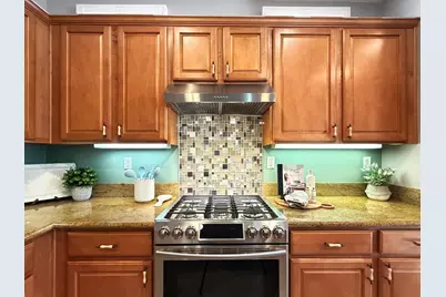 9574 Sea Cliff Way, Elk Grove, CA 95758 - Photo 15