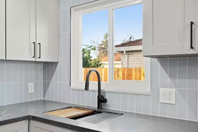 5210 71st Street, Sacramento, CA 95820 - Photo 11