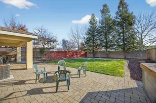 9909 Blue Lupine Pl, Elk Grove, CA 95757 - Photo 35