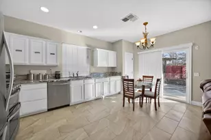 9909 Blue Lupine Pl, Elk Grove, CA 95757 - Photo 11