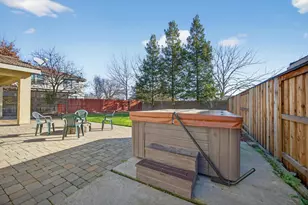 9909 Blue Lupine Pl, Elk Grove, CA 95757 - Photo 37