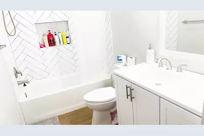 1301 Casa San Carlos Lane #D, Oxnard, CA 93033 - Photo 11