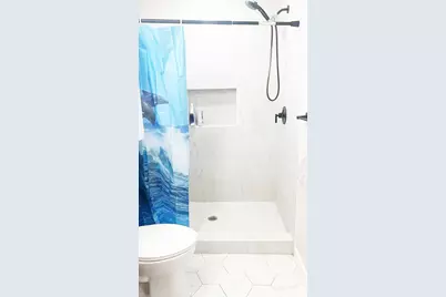 1301 Casa San Carlos Lane #D, Oxnard, CA 93033 - Photo 9