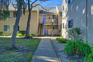 7445 Auburn Oaks Ct, Citrus Heights, CA 95621 - Photo 3