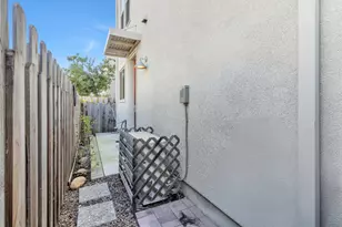 165 Log Pond Ln, Sacramento, CA 95818 - Photo 31