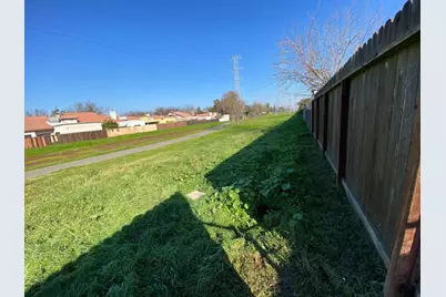 1201 Chateaugay Drive, Modesto, CA 95356 - Photo 31