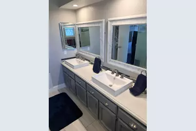 8655 Cord Way, Sacramento, CA 95828 - Photo 19