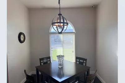 8655 Cord Way, Sacramento, CA 95828 - Photo 5