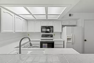 7526 Creekridge Ln, Citrus Heights, CA 95610 - Photo 17