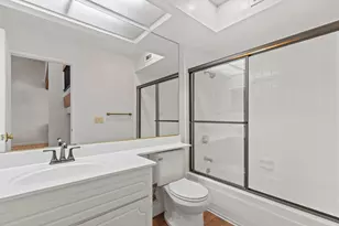 7526 Creekridge Ln, Citrus Heights, CA 95610 - Photo 9