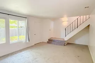 8828 La Riviera Dr, Sacramento, CA 95826 - Photo 17