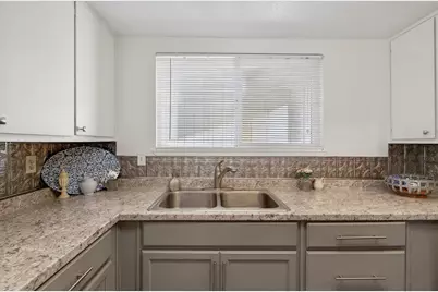 5967 Woodside Drive, Rocklin, CA 95677 - Photo 9