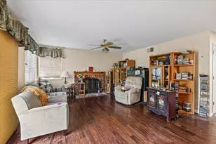 8608 Peach Blossom Way, Antelope, CA 95843 - Photo 17