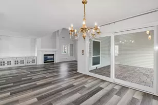 839 Lake Front Dr, Sacramento, CA 95831 - Photo 15