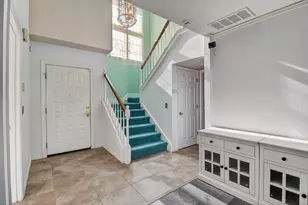 839 Lake Front Dr, Sacramento, CA 95831 - Photo 27