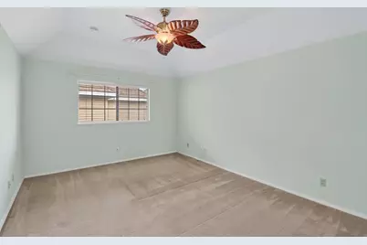 839 Lake Front Drive, Sacramento, CA 95831 - Photo 35