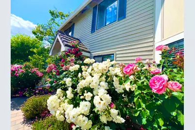 839 Lake Front Drive, Sacramento, CA 95831 - Photo 25