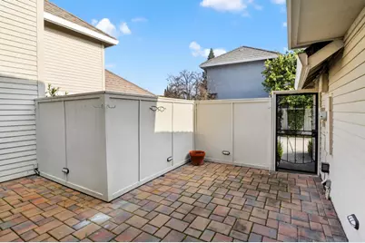 839 Lake Front Drive, Sacramento, CA 95831 - Photo 19