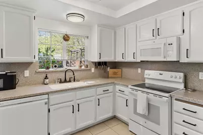 7428 Ranch Avenue, Citrus Heights, CA 95610 - Photo 23