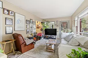 1824 Larkin Wy, Sacramento, CA 95818 - Photo 19