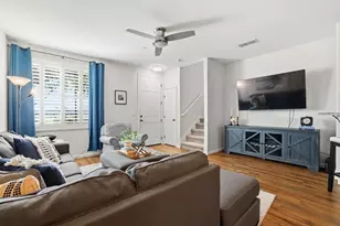 305 Esplanade Cir, Folsom, CA 95630 - Photo 7