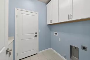 2431 Creekview Dr, Merced, CA 95340 - Photo 17