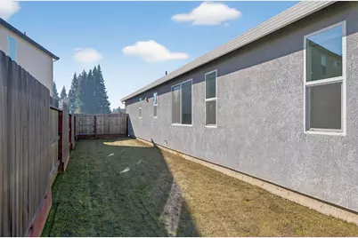 2431 Creekview Drive, Merced, CA 95340 - Photo 35