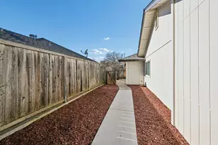 3318 Fogle Ct, Carmichael, CA 95608 - Photo 37