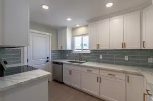 4941 Alcott Dr, Sacramento, CA 95820 - Photo 17