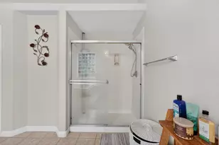 9479 Winding River Way, Elk Grove, CA 95624 - Photo 25