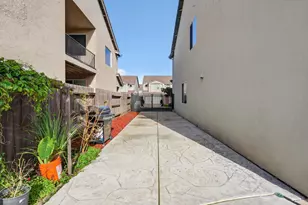 9479 Winding River Way, Elk Grove, CA 95624 - Photo 29