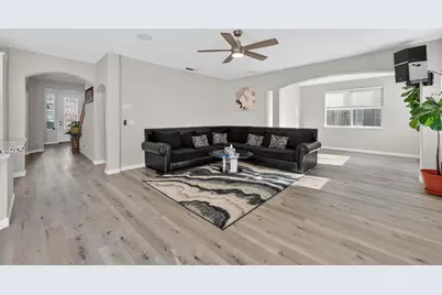 9479 Winding River Way, Elk Grove, CA 95624 - Photo 17