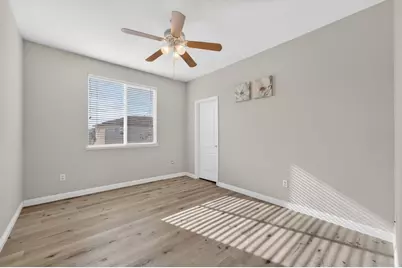 9479 Winding River Way, Elk Grove, CA 95624 - Photo 35