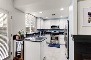 846 27th St, Sacramento, CA 95816 - Photo 17