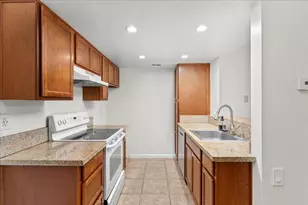 903 Fulton Ave, Sacramento, CA 95825 - Photo 7