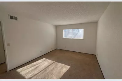 9128 Nasreen Dr, Sacramento, CA 95826 - Photo 13