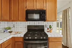 190 Patricia Pl, Lathrop, CA 95330 - Photo 13