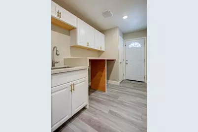 8822 Globe Avenue, Dos Palos, CA 93620 - Photo 15