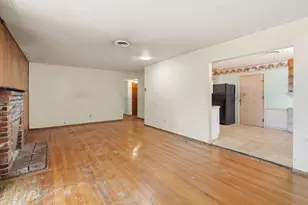 6613 Demaret Dr, Sacramento, CA 95822 - Photo 7