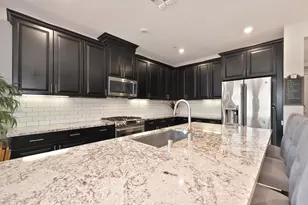 4000 Hovnanian Dr, Sacramento, CA 95834 - Photo 19