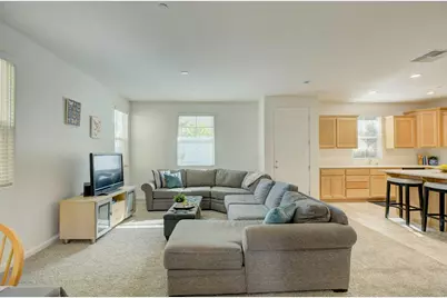 7835 Zaragoza Walk, Sacramento, CA 95823 - Photo 7