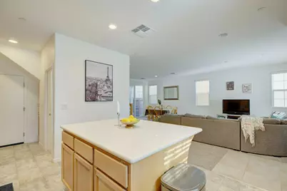 7835 Zaragoza Walk, Sacramento, CA 95823 - Photo 15