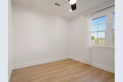 1928 S Olive Avenue, Stockton, CA 95215 - Photo 27